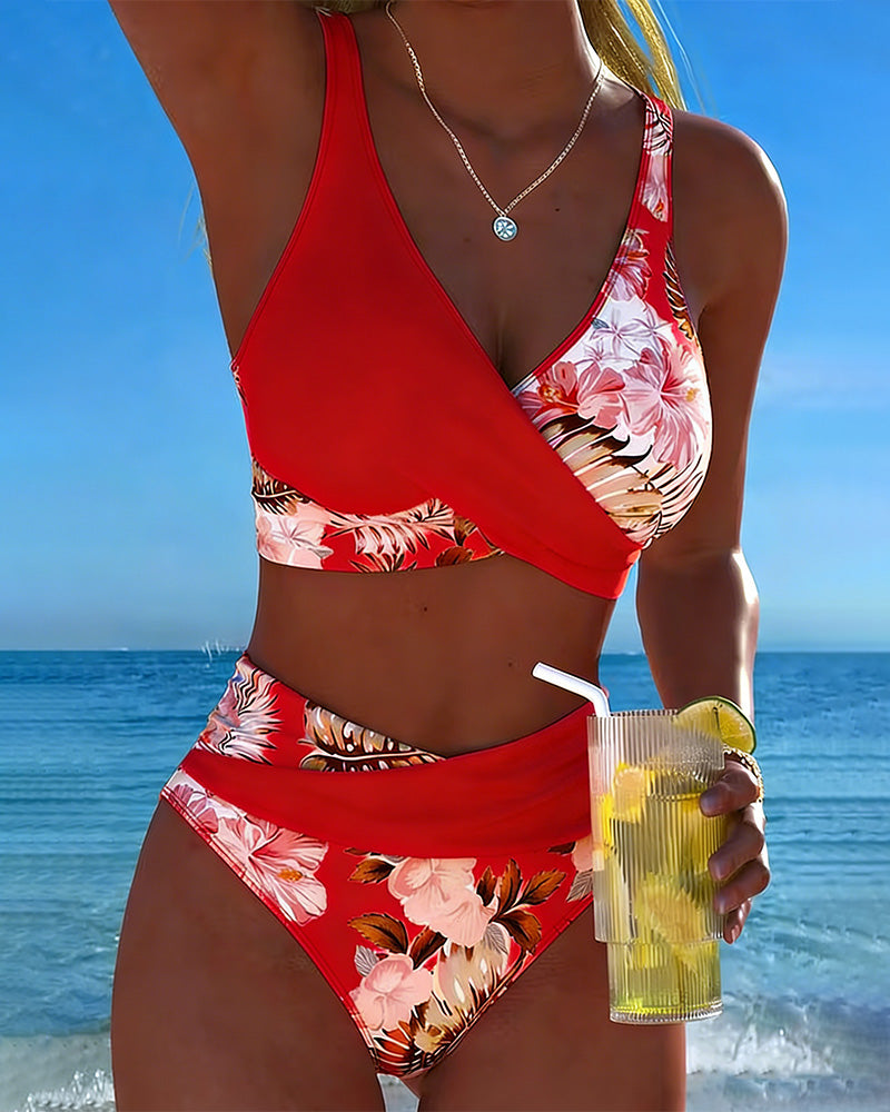 Belvenza | Bikini Floreale a Contrasto con Spacco