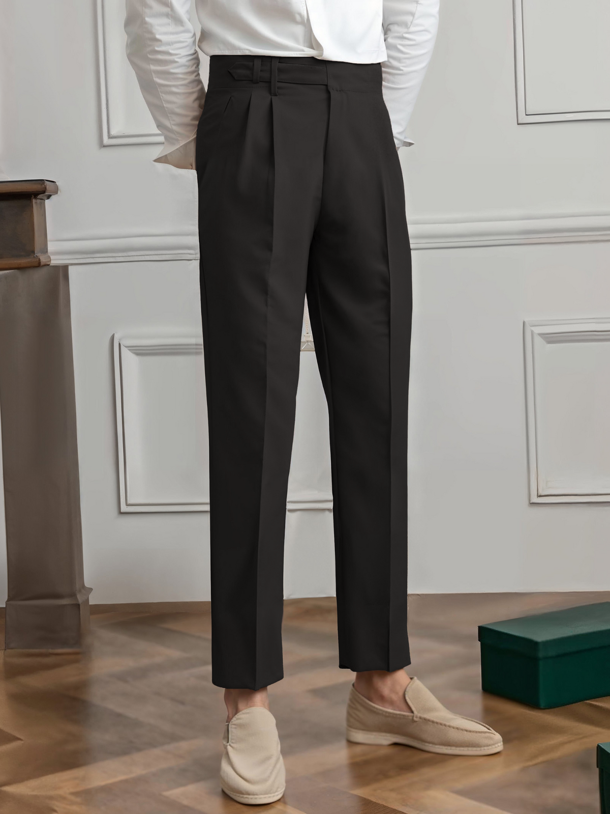 Belvenza | Pantaloni Plissettati in Tessuto Premium