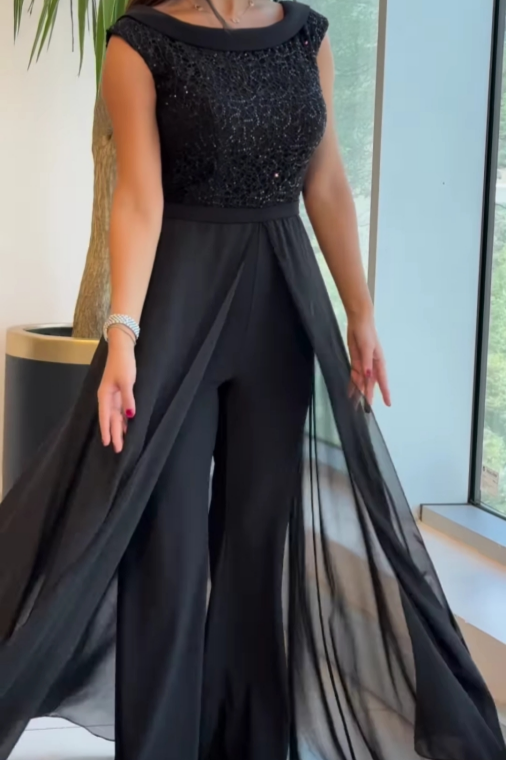 Belvenza | Tuta Elegante Senza Maniche