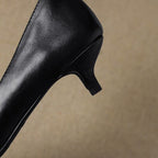 Belvenza | Décolleté Kitten Heel in Pelle Sintetica