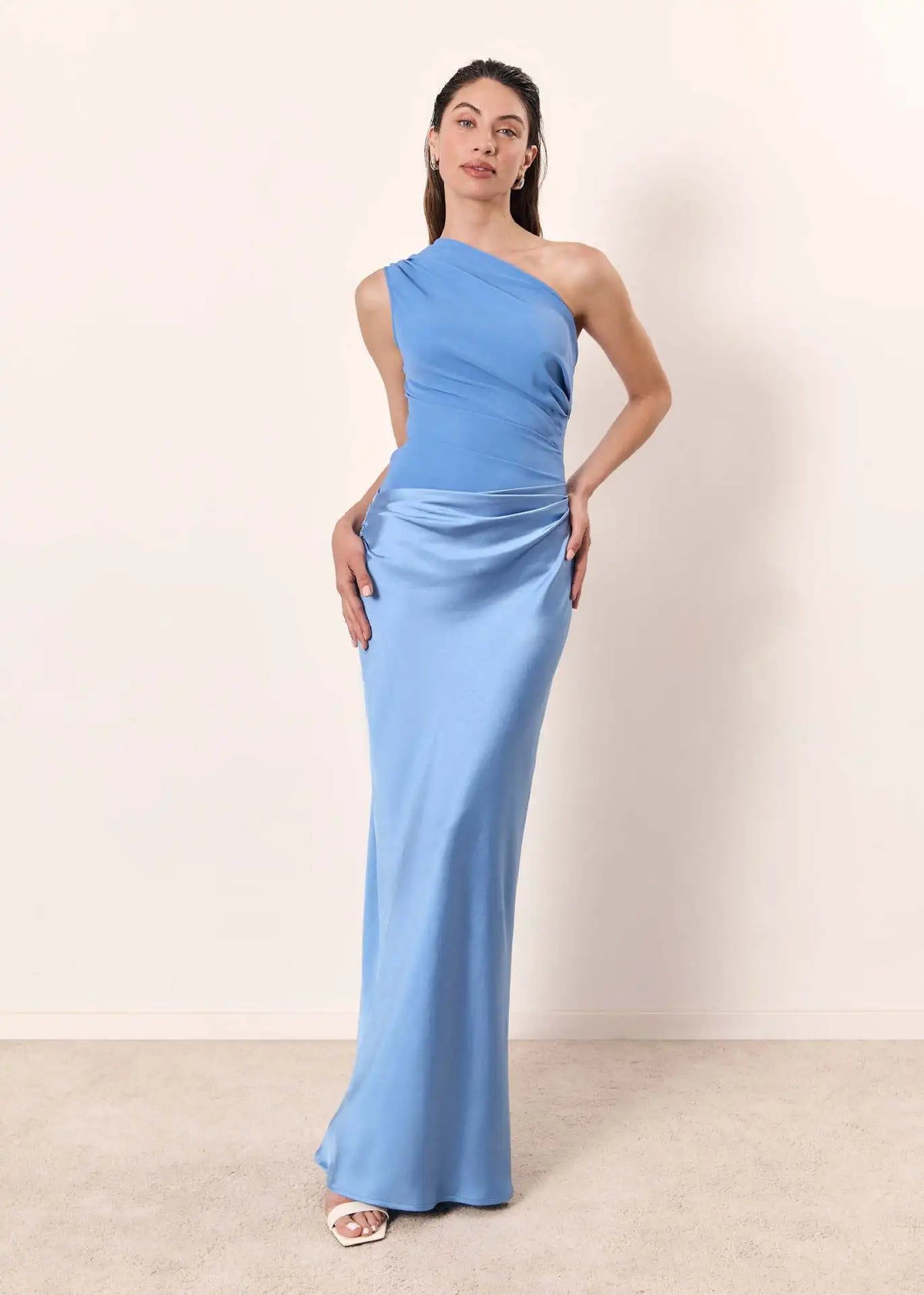Belvenza | Maxi Abito in Satin con Senso di Colpa